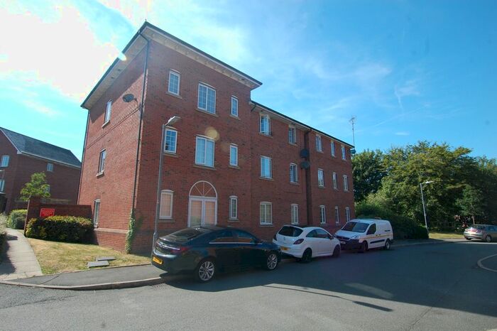 1 Bedroom Flat To Rent In Douglas Chase, Radcliffe, Manchester, M26