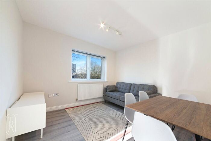 3 Bedroom Apartment To Rent In Campbell Road, London, E3