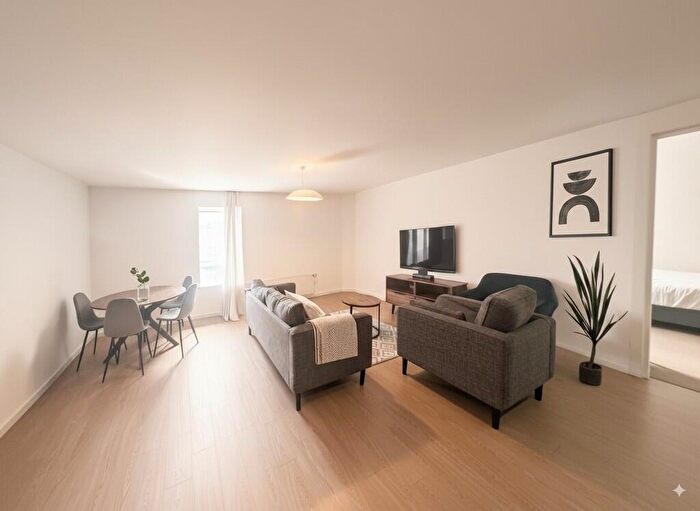 2 Bedroom Apartment To Rent In Rufus Court, Foundry Lane, LS14