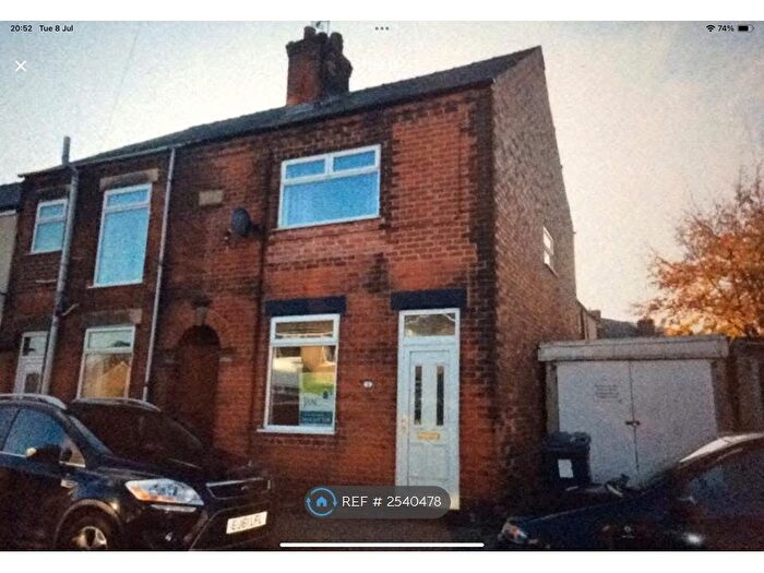 2 Bedroom Semi-Detached House To Rent In New Street, Alfreton, DE55