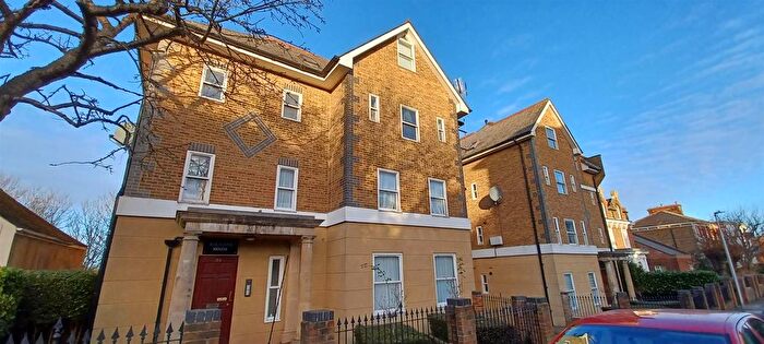 1 Bedroom Flat To Rent In St. Margarets Street, Rochester, ME1