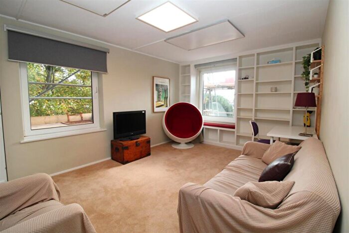 1 Bedroom Flat To Rent In Blackboy Road, Exeter, EX4