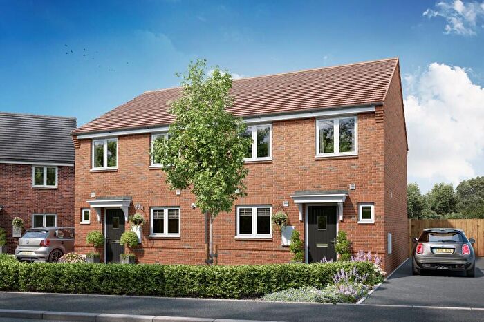 3 Bedroom Semi-Detached House For Sale In Yarrow Drive, Nottingham, Nottinghamshire, NG11