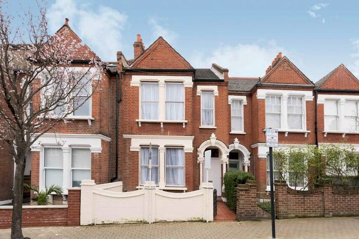 5 Bedroom Terraced House To Rent In Boundaries Road, London, SW12