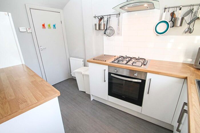 2 Bedroom Detached House To Rent In Quarry Street, Woodhouse, Leeds, West Yorkshire, LS6