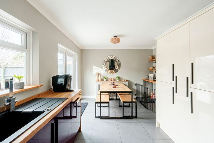 3 Bedroom End Of Terrace House For Sale In Bindon Drive, Bristol, Bristol, BS10