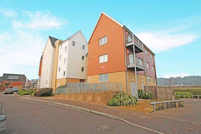 1 Bedroom Flat To Rent In The Shoreway, St Marys Island, Chatham, ME4