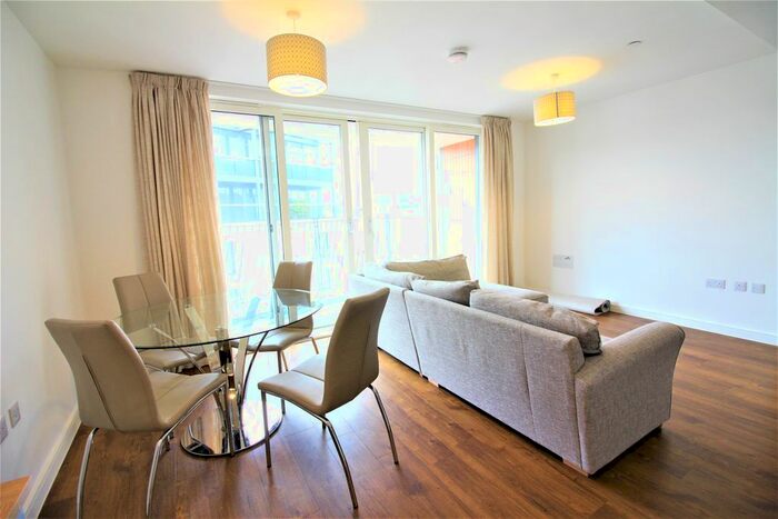 1 Bedroom Flat To Rent In Victoria Bridge Road, Bath, BA2