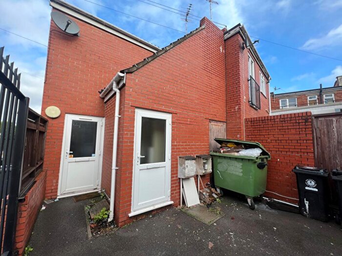 1 Bedroom Flat To Rent In Guinea Lane, Bristol, BS16