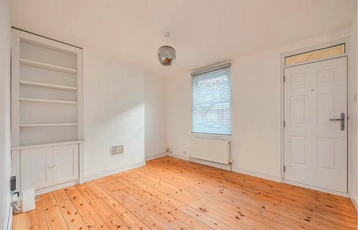 2 Bedroom Terraced House To Rent In Hastings Road, Croydon, CR0