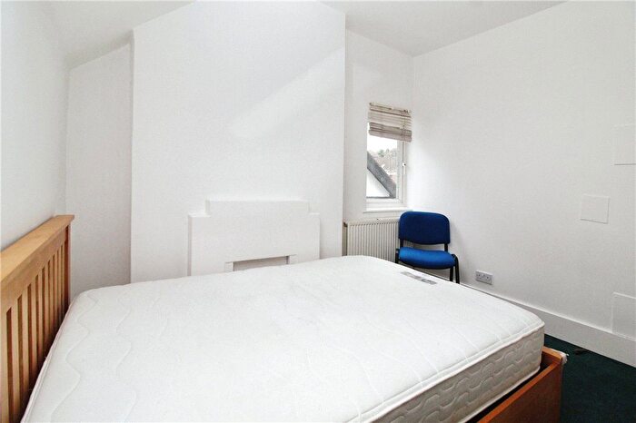 2 Bedroom Flat To Rent In Brighton Road, Purley, CR8