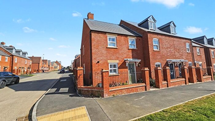 3 Bedroom Semi-Detached Bungalow To Rent In Long Morris, Towcester, NN12