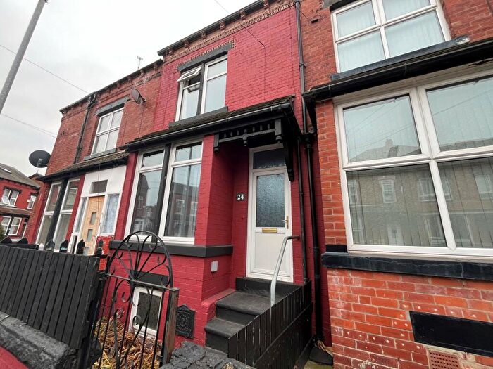 4 Bedroom House To Rent In Baldovan Terrace, Leeds, LS8