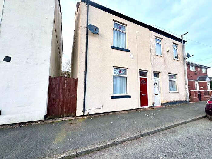 2 Bedroom Semi-Detached House For Sale In Hutton Road, Skelmersdale, WN8