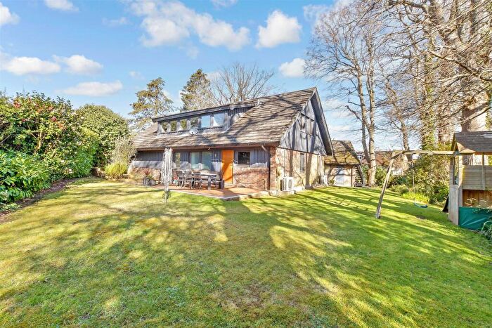 5 Bedroom Detached House For Sale In Melrose Place, Storrington, West Sussex, RH20