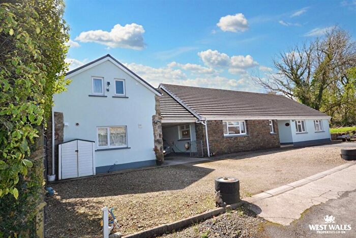6 Bedroom Detached Bungalow For Sale In Kings Park, Templeton, Narberth, SA67