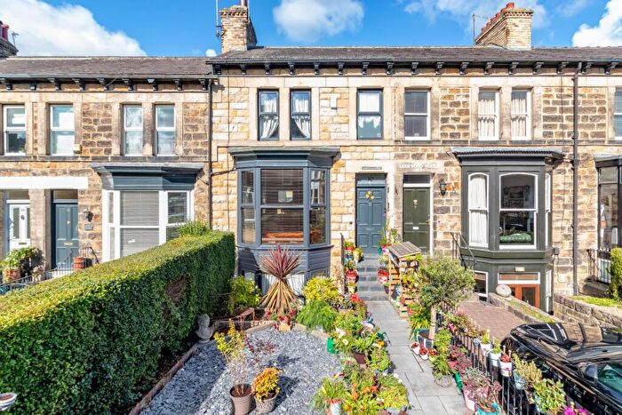 3 Bedroom House For Sale In Cheltenham Mount, Harrogate, HG1