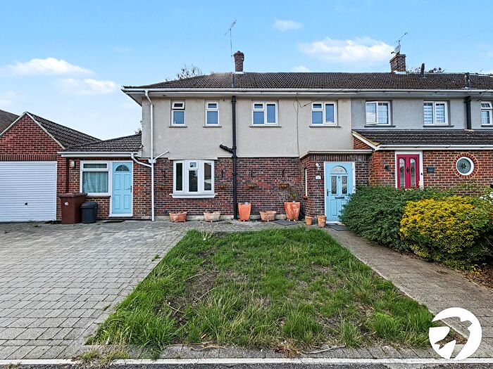 3 Bedroom Semi-Detached House For Sale In Duchess Of Kent Drive, Lordswood, Kent, ME5