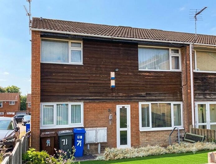 2 Bedroom Apartment For Sale In Meadowcroft Gardens, Westfield, Sheffield, S20