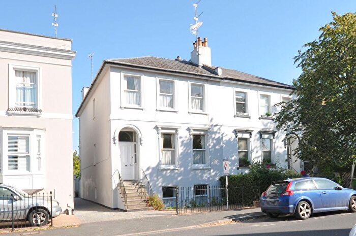5 Bedroom Semi-Detached House For Sale In College Road, Cheltenham, GL53