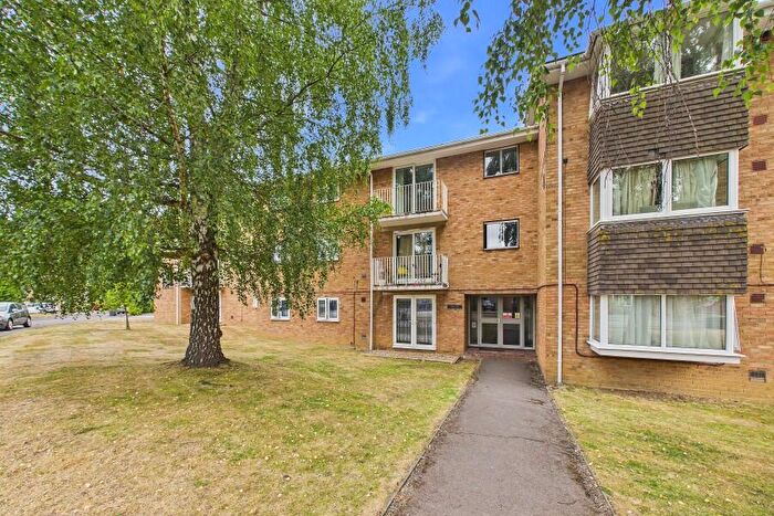 2 Bedroom Apartment To Rent In Sunningdale, SL5