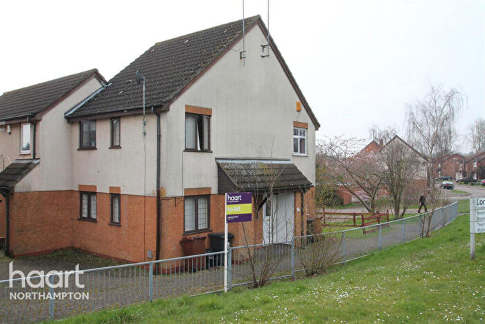 1 Bedroom Maisonette To Rent In Swinford Hollow, Northampton, NN3