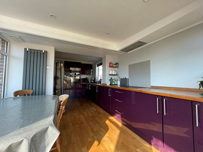 2 Bedroom Bungalow For Sale In Greenacre Drive, Walmer, CT14