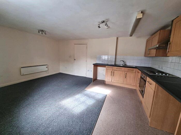 2 Bedroom Flat For Sale In Fore Street, Ipswich, IP4