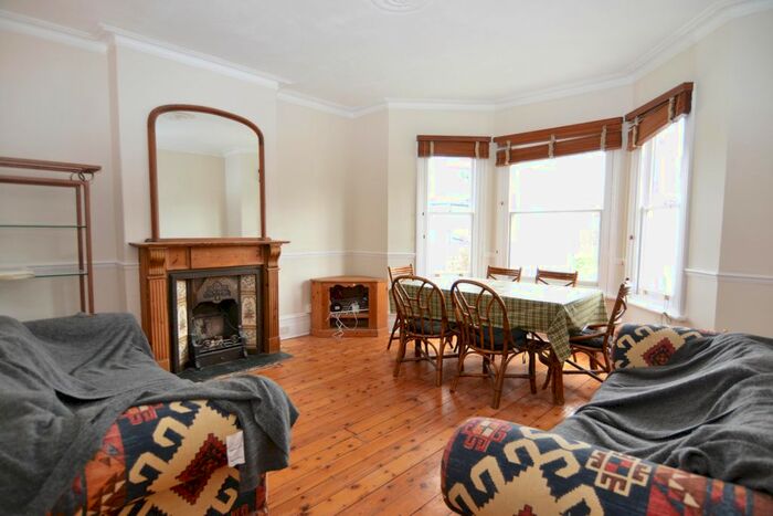 4 Bedroom Flat To Rent In Park Road, Kingston Upon Thames, KT2