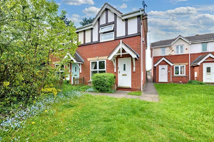 3 Bedroom Semi Detached House For Sale In Britannia Walk, Market Harborough, LE16