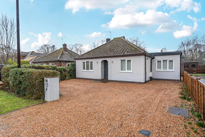 3 Bedroom Bungalow For Sale In Smithwood Avenue, Cranleigh, GU6