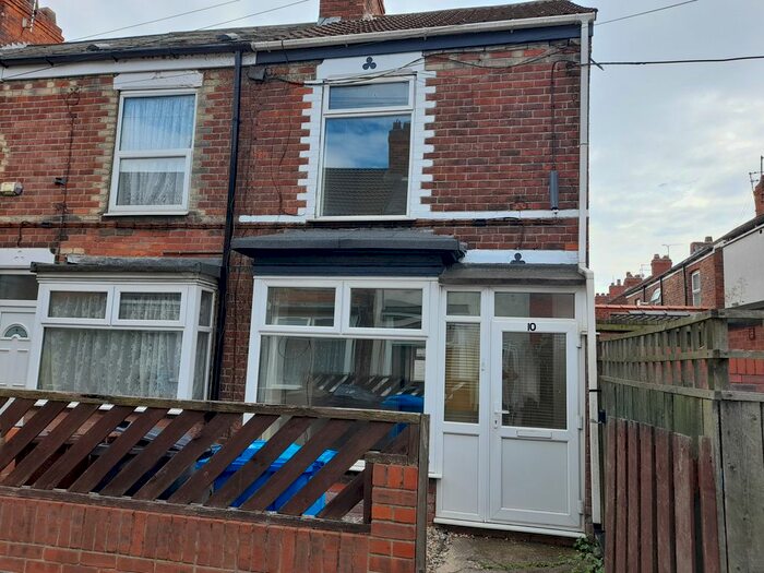 2 Bedroom End Of Terrace House To Rent In Maye Grove, Sculcoates Lane, Hull, HU5