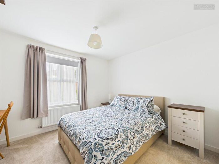 2 Bedroom Flat To Rent In Waterfield Close, Peterborough, PE3