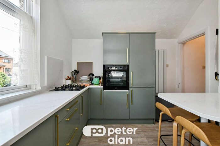 3 Bedroom Flat For Sale In High Street, Rhymney, Tredegar, NP22