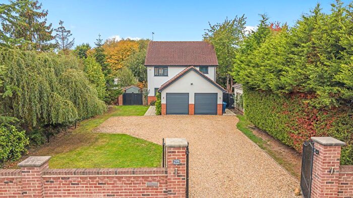 4 Bedroom Detached House For Sale In Broadgate, Sutton St Edmund, Spalding, Lincs, PE12