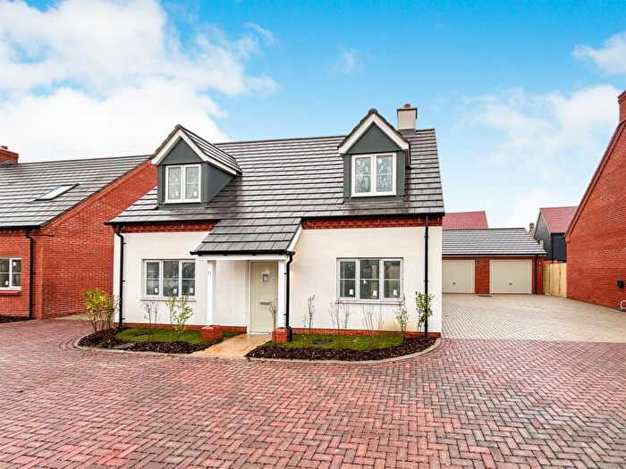 3 Bedroom Detached House For Sale In Plot . Hayle Field, High Street, Thurleigh, MK44