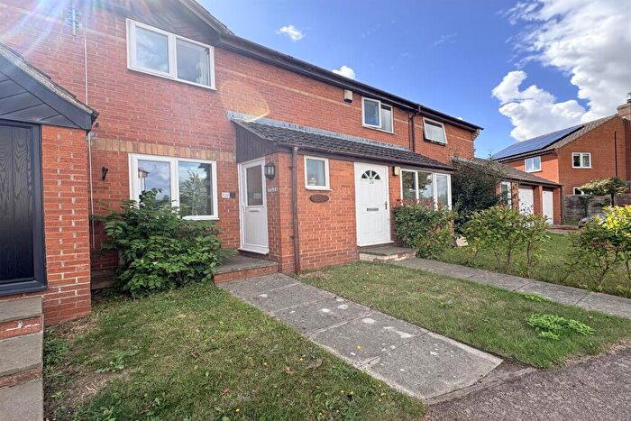2 Bedroom House For Sale In Fletcher Way, Acle, NR13