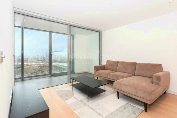 1 Bedroom Apartment To Rent In Landmark Pinnacle, Marsh Wall, Canary Wharf, E14