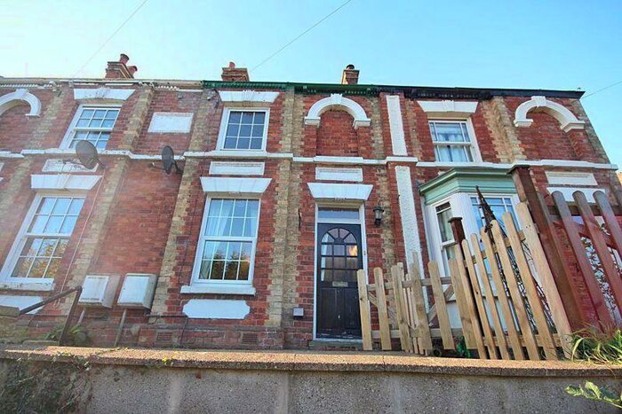 2 Bedroom Terraced House To Rent In Grimsby Road, Louth, LN11