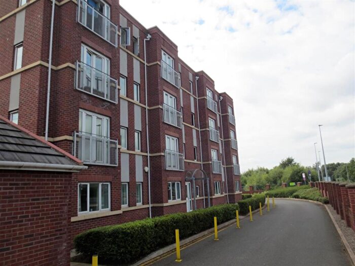 2 Bedroom Apartment To Rent In The Locks, Irlam, M44