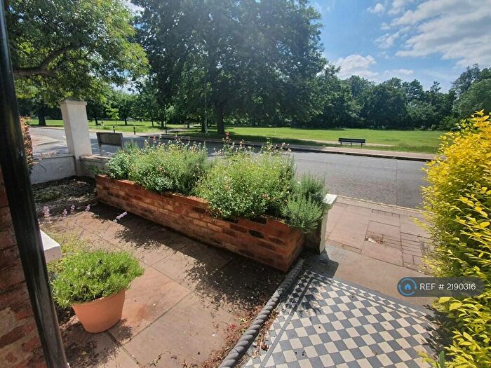 2 Bedroom Flat To Rent In Emmanuel Road, London, SW12