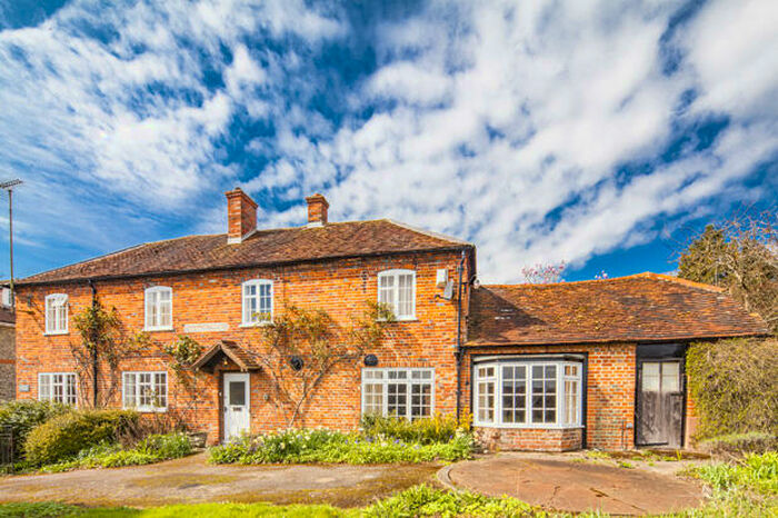 3 Bedroom Detached House To Rent In Snowdrop Cottage, Streatley On Thames, RG8