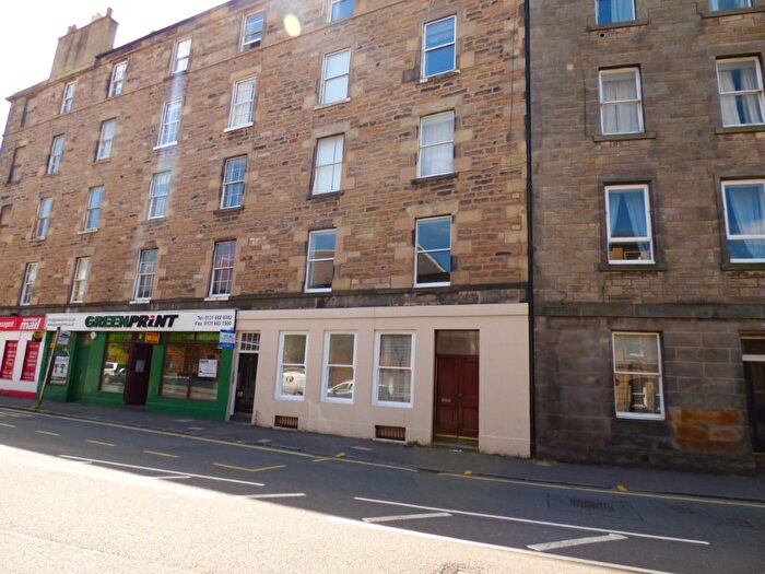 1 Bedroom Flat To Rent In St Leonards Street, Newington, Edinburgh, EH8