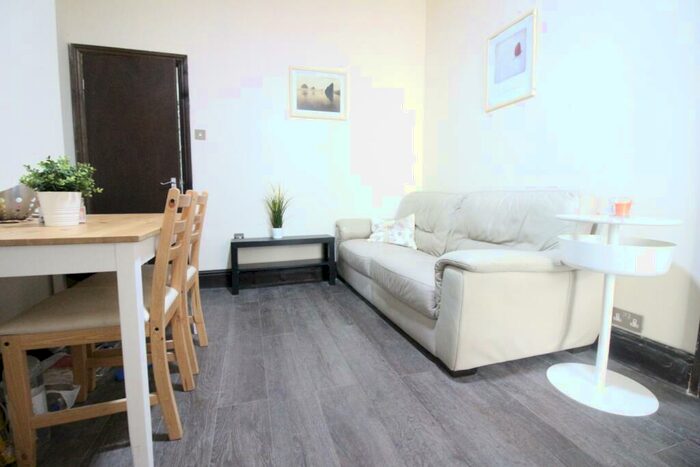 1 Bedroom Flat To Rent In Mackintosh Place, Roath, CF24
