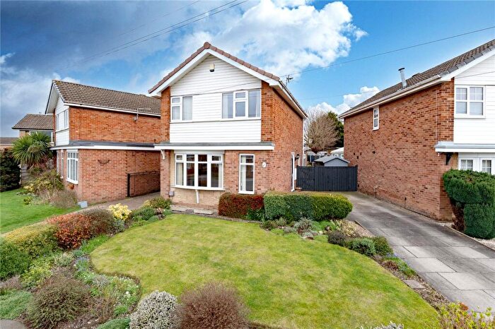 3 Bedroom Detached House For Sale In Stone Brig Lane, Rothwell, Leeds, West Yorkshire, LS26