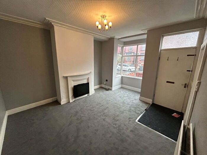 3 Bedroom Terraced House To Rent In Bexley Place, LS8
