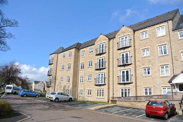 2 Bedroom Apartment For Sale In Flugel Way, Lindley, Huddersfield, HD3