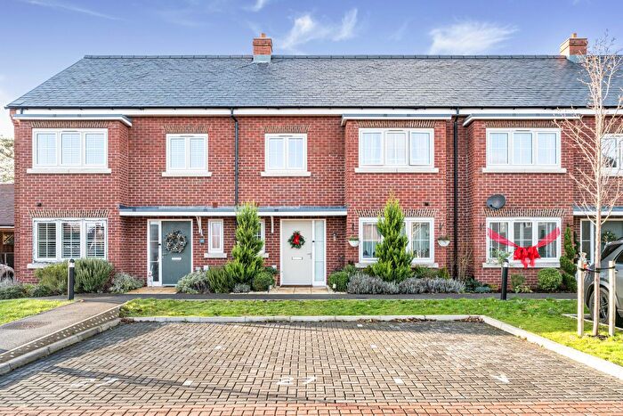 4 Bedroom Terraced House For Sale In Westbrook Drive, Hemel Hempstead, Hertfordshire, HP1