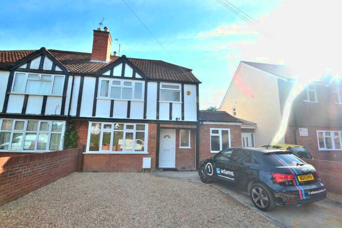 6 Bedroom Terraced House To Rent In Northcourt Avenue, Reading, Berkshire, RG2