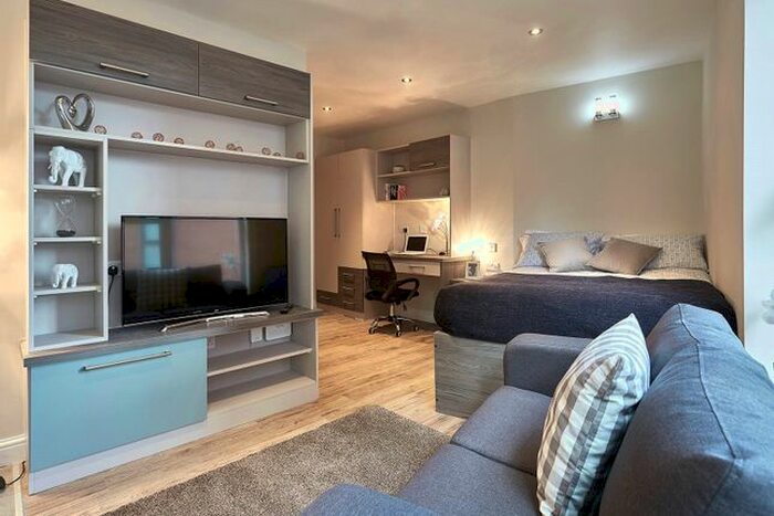 Studio To Rent In Blackfriars Road, Salford, M3